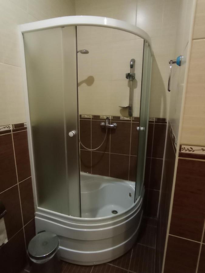 Панський Двір Hotel Neslukhov Buitenkant foto