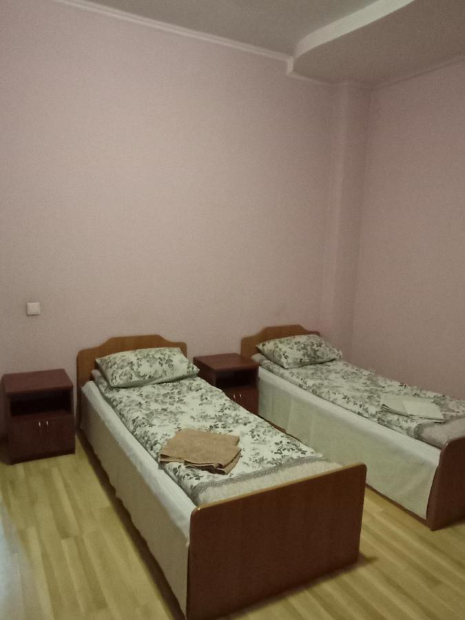 Панський Двір Hotel Neslukhov Buitenkant foto