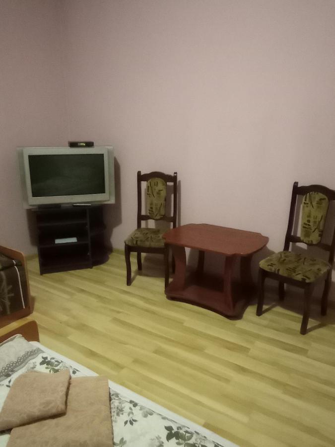 Панський Двір Hotel Neslukhov Buitenkant foto