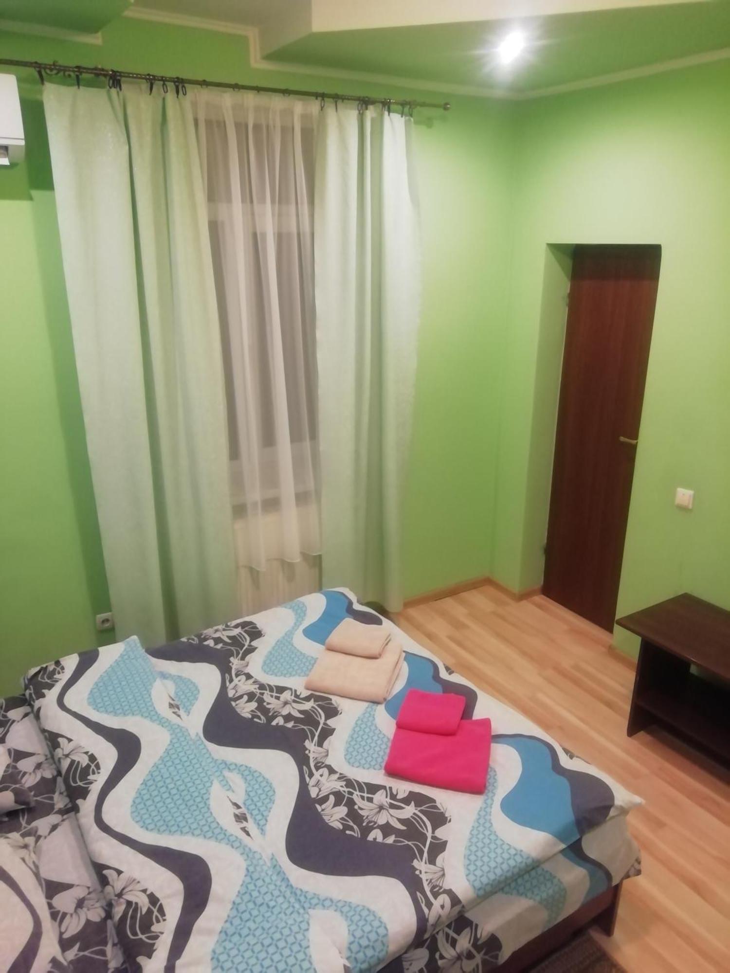 Панський Двір Hotel Neslukhov Buitenkant foto