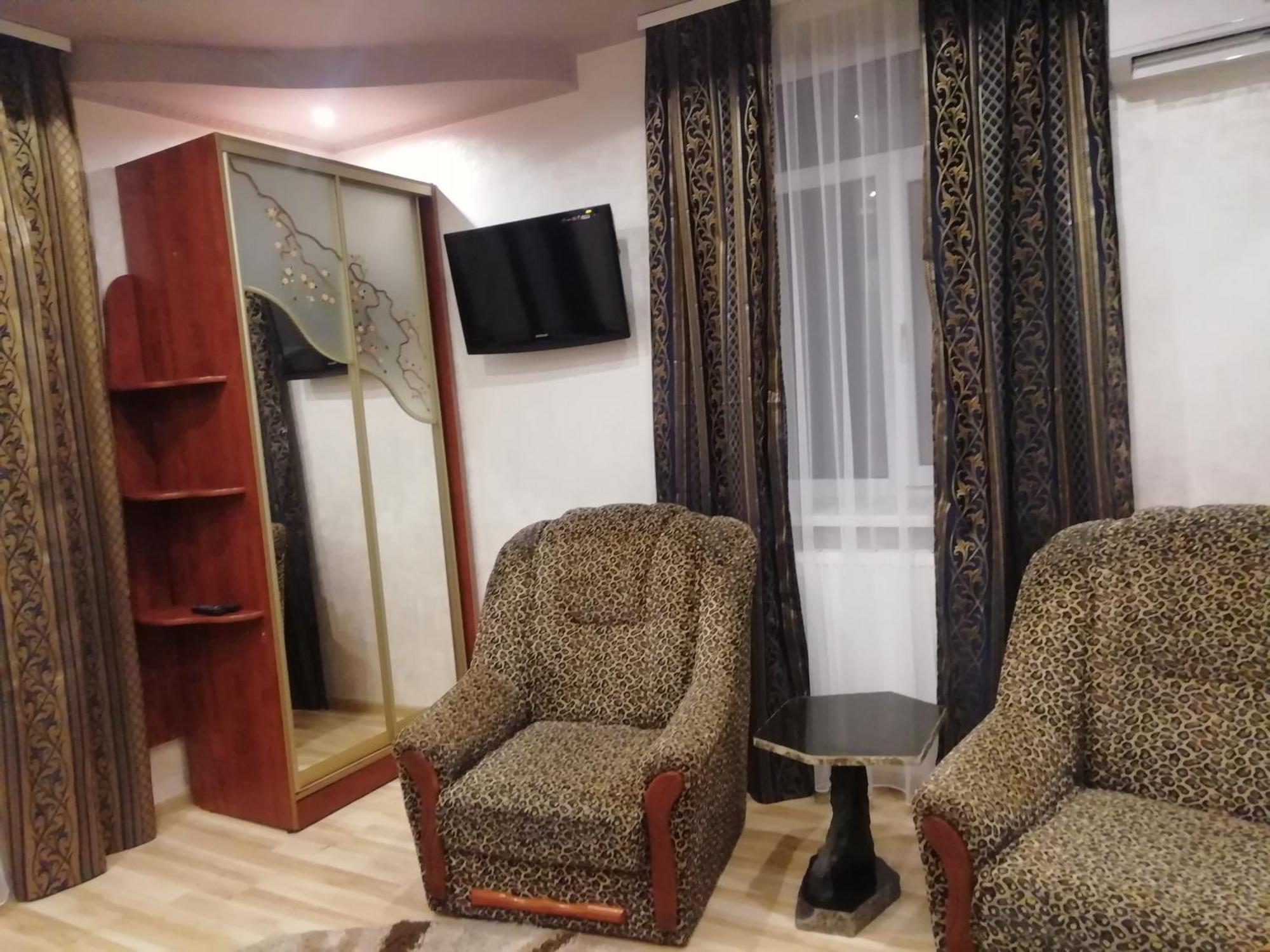 Панський Двір Hotel Neslukhov Buitenkant foto