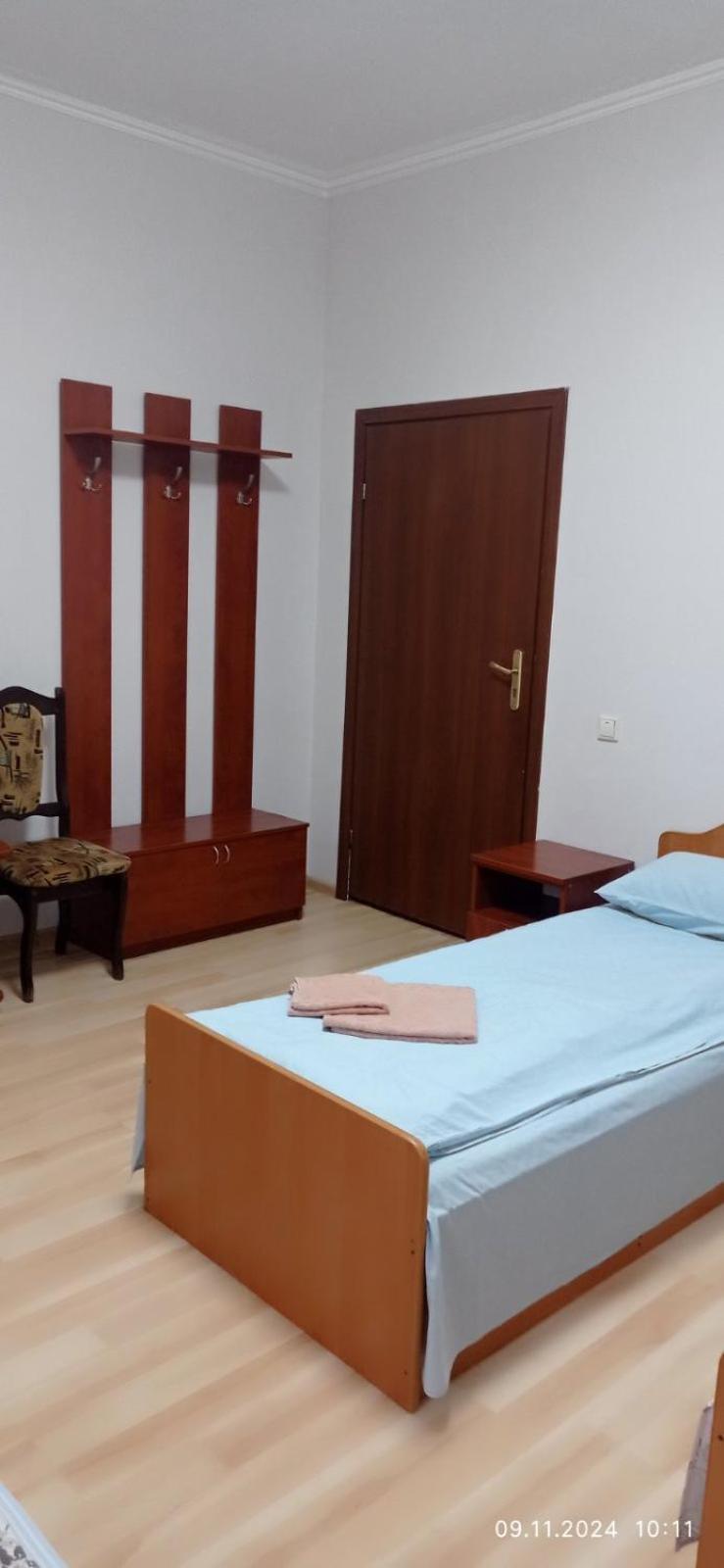 Панський Двір Hotel Neslukhov Buitenkant foto