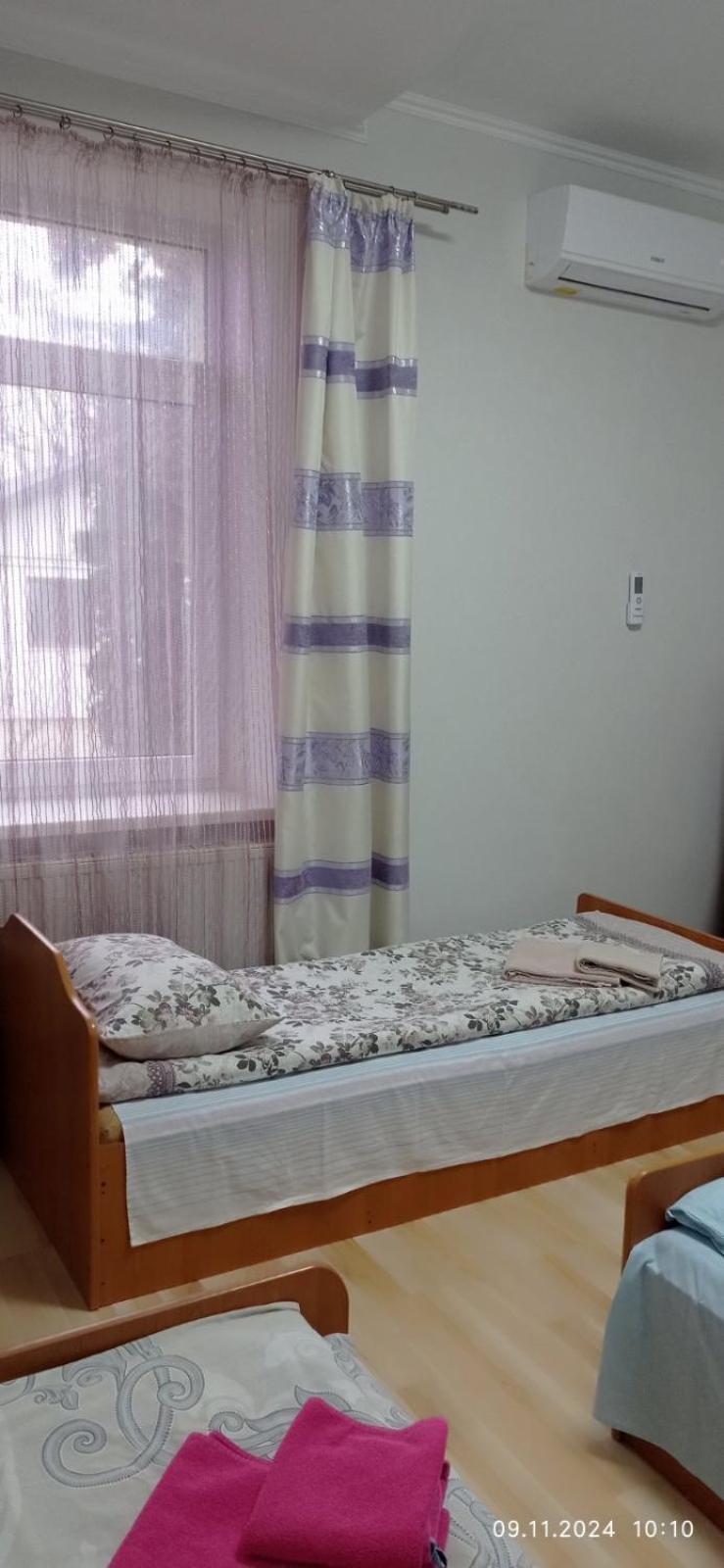Панський Двір Hotel Neslukhov Buitenkant foto
